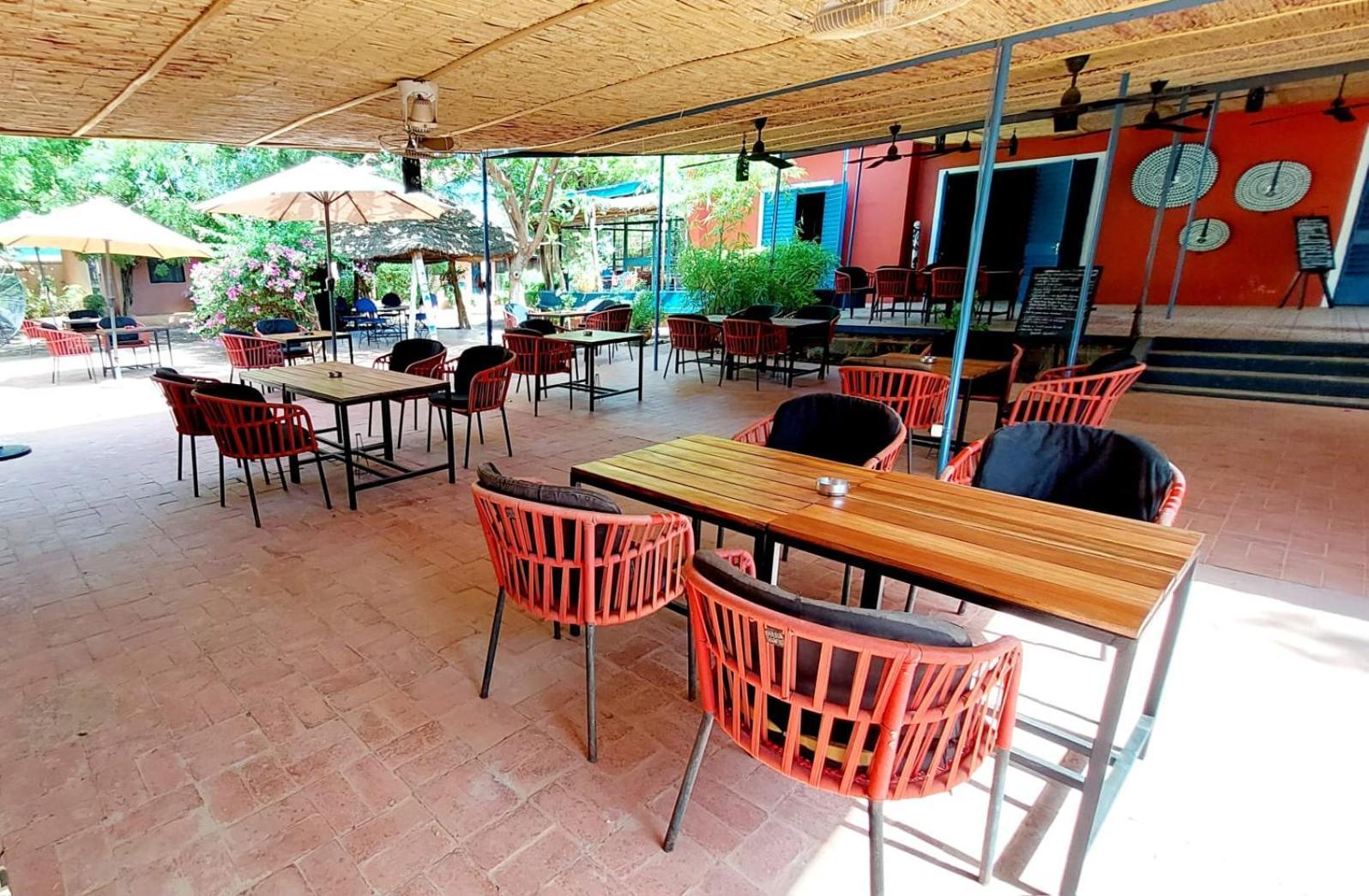 Hotel Les Palmiers Ouagadougou Exterior photo
